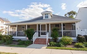 Olive Avenue 32